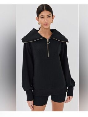 Varley Vine Ribbed Half Zip with Gold Zipper Size M